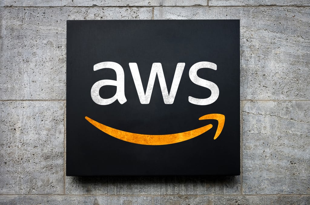 Amazon ECS vs. EC2: What’s the Difference?